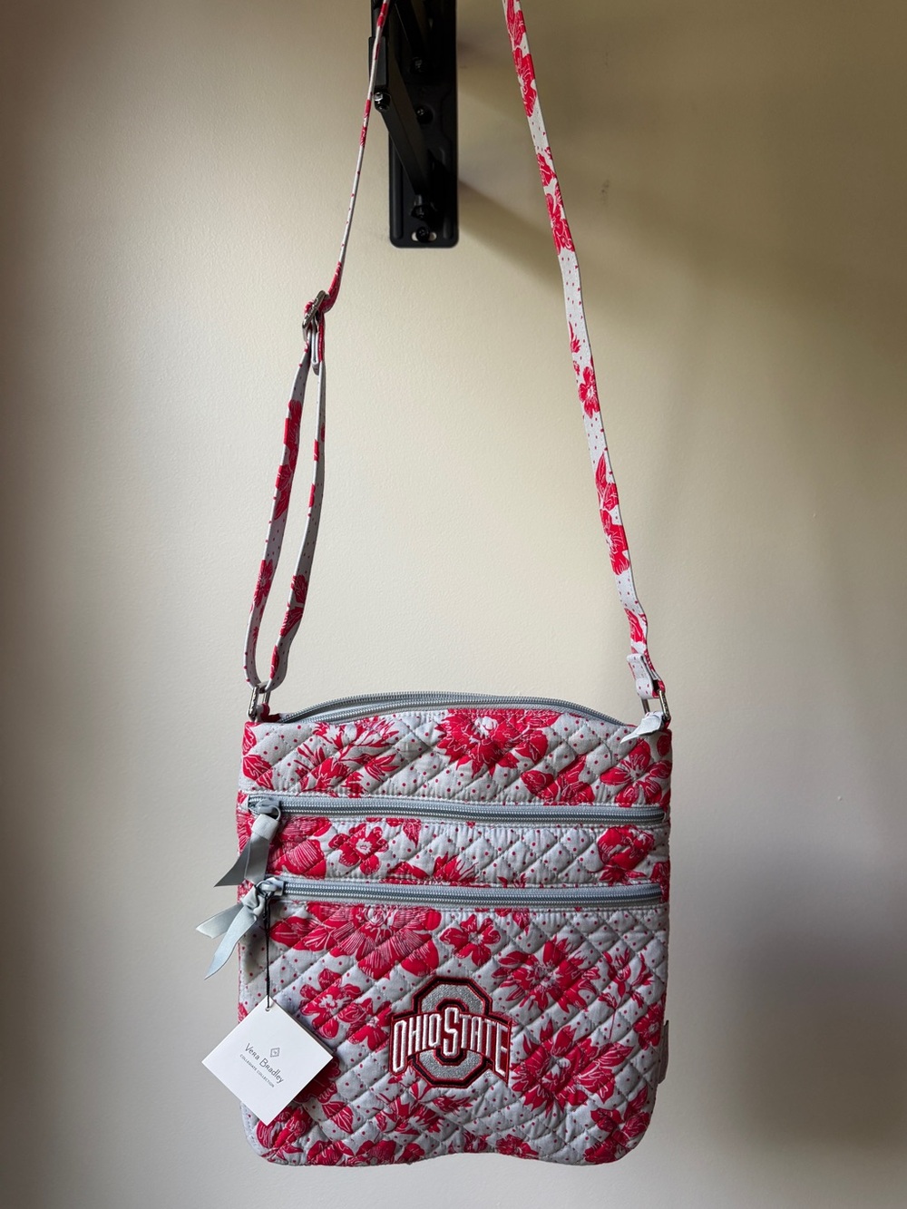 Vera Bradley Red and Gray Floral Quilted Ohio State Crossbody NWT - Picture 7 of 8